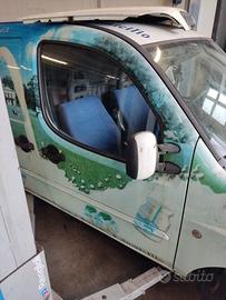 Porta anteriore dx nuda FIAT DOBLO del 2002