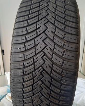 Gomme 225/45/19