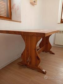 Tavolo in legno  massello