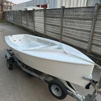 Barca a vela Vaurien restaurata