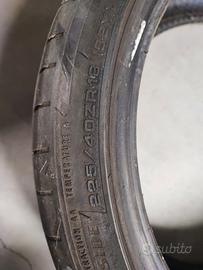 Dunlop sport Maxx 225 40 18 