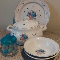 Zuppiera e Piatti Vintage con Fiori Blu/Rosa | Set