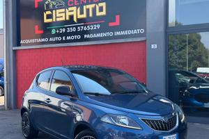 Lancia Ypsilon 1.0 FireFly 5 porte S&S Hybrid Albe