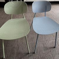 Sedie  come nuove, colorate anche da giardino