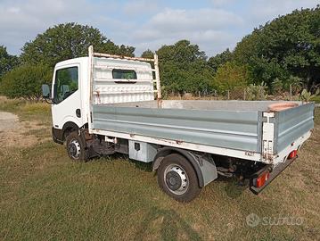 Nissan cabstar 