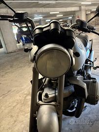 BMW r850r