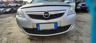 OPEL ASTRA 2013 - PARAURTI ANTERIORE