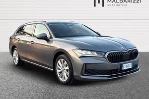 SKODA Superb Wagon 2.0 tdi Selection 150cv dsg