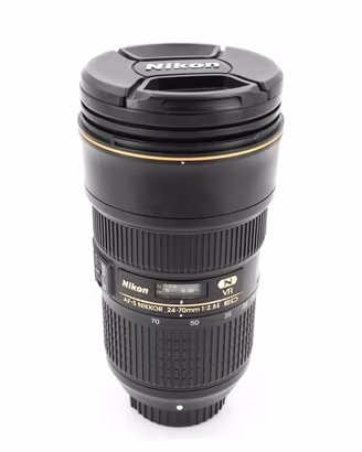 Nikon AF-S 24-70mm f/2.8 E ED VR
