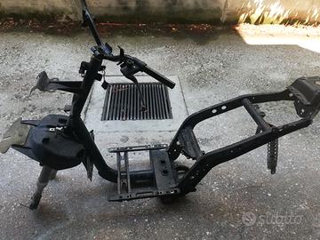 Telaio con documenti Piaggio NRG Mc3 2001