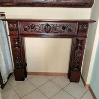 RIvestimento camino in mogano  