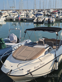 Semicabinato barca Quicksilver activ cabin 555