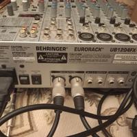 mixer passivo eurorack della Behringer 