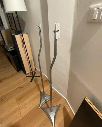 Porta diffusori home theatre