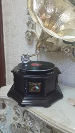 GRAMMOFONO STILE ANTICO CON TROMBA IN COLORE ORO