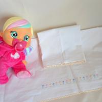 lenzuolino bebè lettino fiori ricamati Primizie 