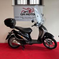 Piaggio liberty 125 parabrezza e bauletto