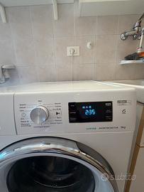 Lavatrice Whirlpool FreshCare+ 9kg - Come nuova