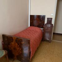 Camera singola vintage in radica Letto + comodino