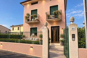 CASA SEMINDIPENDENTE A BUSSOLENGO