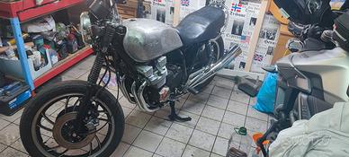 Yamaha XJ550 