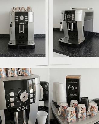 Macchina caffè Delonghi Magnifica S automatica