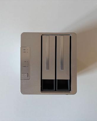 NAS Terramaster F2-422