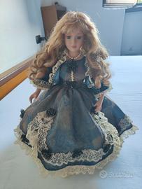 Bambola di porcellana vintage 36cm