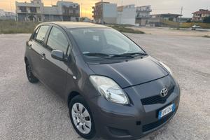 Toyota Yaris 2010