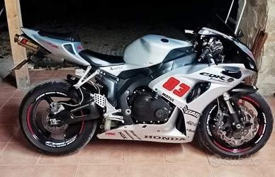 Honda CBR RR 1000 FIREBLADE SC 57 