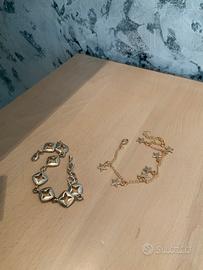 Coppia di braccialetti di bigiotteria