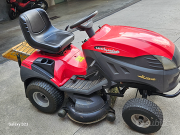 Trattorino tagliaerba idrostatico