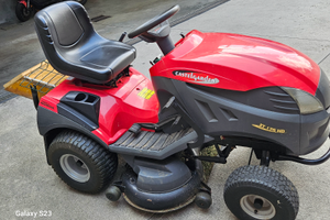 Trattorino tagliaerba idrostatico