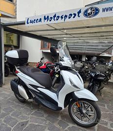 PIAGGIO BEVERLY 400 HPE 2023 CON SOLO 8300KM