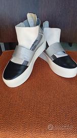 stivaletti trifolati Bikkembergs n. 37