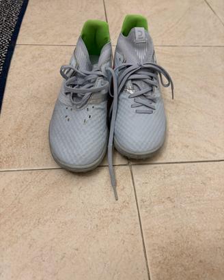 Scarpe calcetto Kipsta tg. 39 – buone condizioni