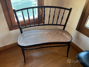 Panca stile Thonet con seduta in paglia di Vienna
