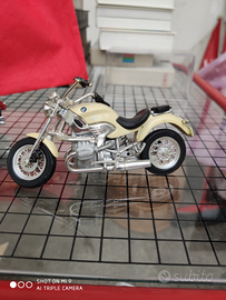 Modellino BMW Maisto