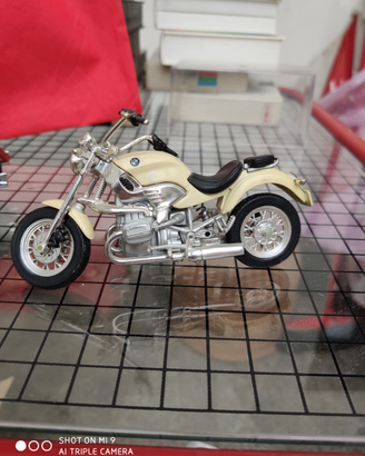 Modellino BMW Maisto