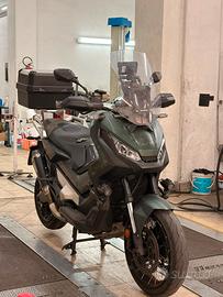Honda xadv 750 