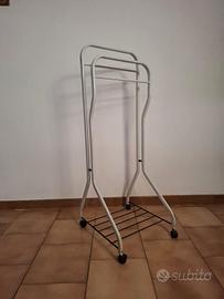 Servomuto anni 80 in metallo, pari al nuovo.