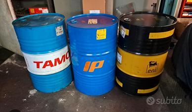 Fusto bidone olio usato voto