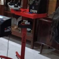 Macchina incordatrice racchette da tennis