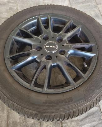 Cerchi in lega neri MAK 15" con pneumatico termico