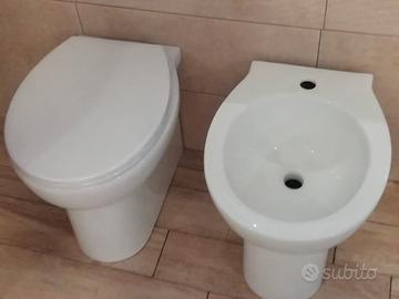 Sanitari filo parete