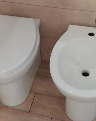 Sanitari filo parete