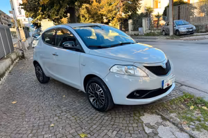 Lancia Ypsilon 1.2 69 CV 5 porte GPL Ecochic Gold