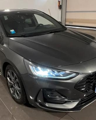 Ford Focus 1.5 EcoBlue 115 CV automatico 5p. ST-Li
