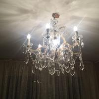 lampadario  antico con gocce