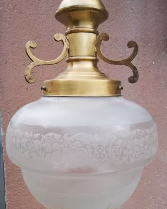 Lampadario in vetro e ottone